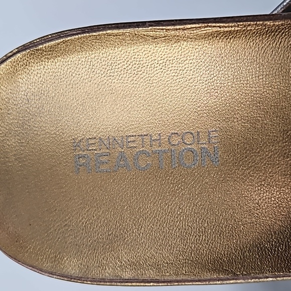 Kenneth Cole Reaction Yum Yum Bronze Metallic Thong Sandals Size 10 - Picture 3 of 9